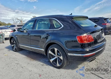 2020 Bentley Bentayga z USA, uszkodzony, nr VIN SJAAM2ZV0LC027884